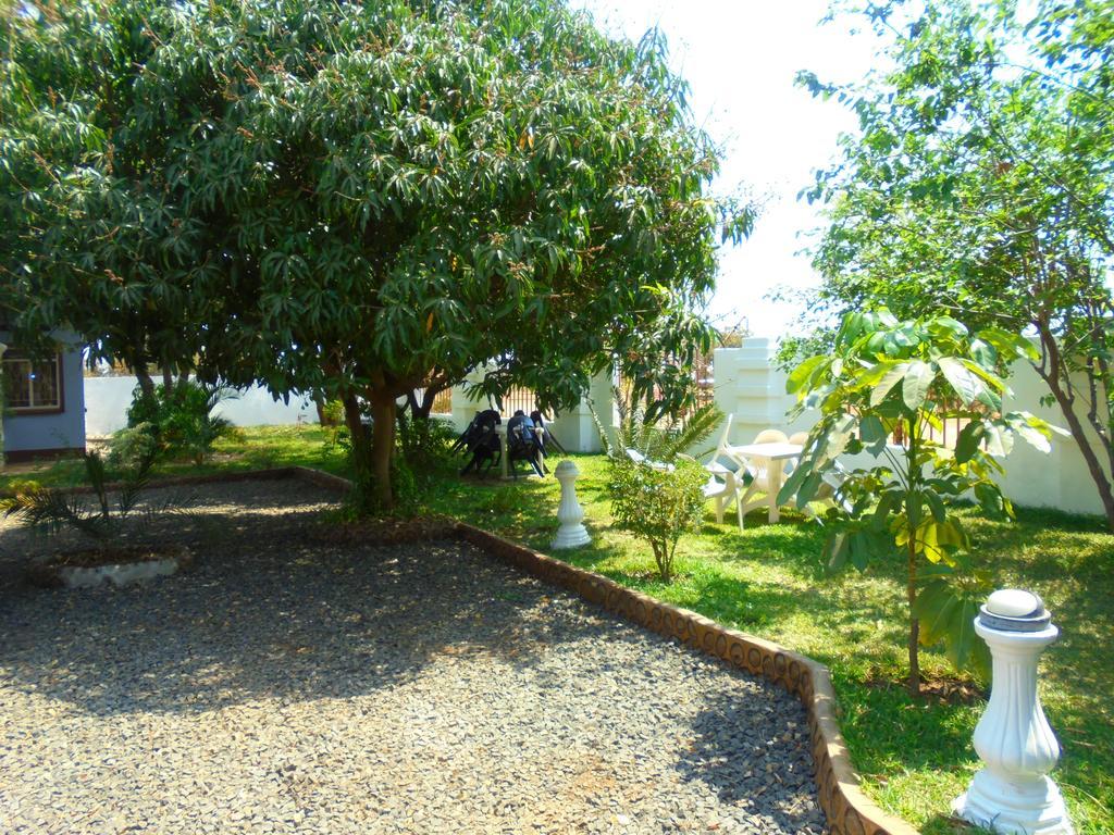 White Rose Lodge Livingstone Exterior foto